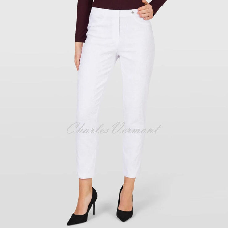 Robell Bella 09 - 7/8 Cropped Trouser 51560-54401-10 (White Leaf Jacquard)