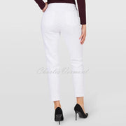 Robell Bella 09 - 7/8 Cropped Trouser 51560-54401-10 (White Leaf Jacquard)
