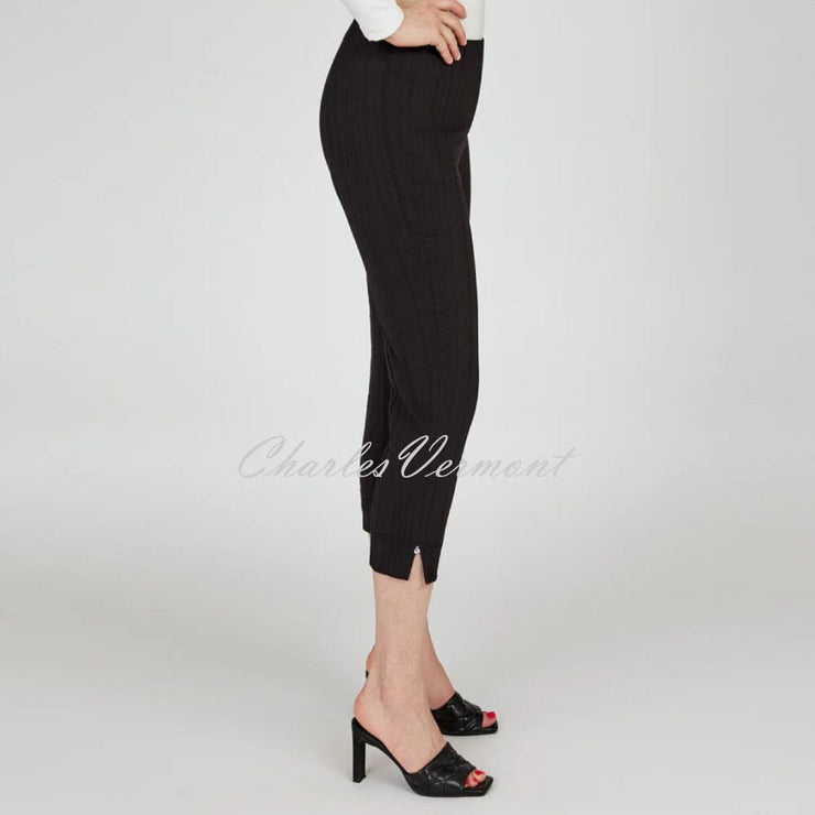 Robell Marie 07 Seersucker Capri Trouser 51576-54554-90 (Black)