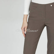 Robell Bella Trouser 51559-5499-38 (Almond) – SHORTER LENGTH 29"