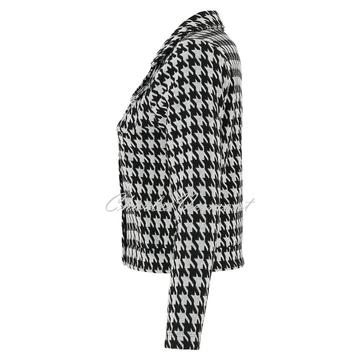 Dolcezza 'Out On The Town' Houndstooth Button Jacket - Style 75102