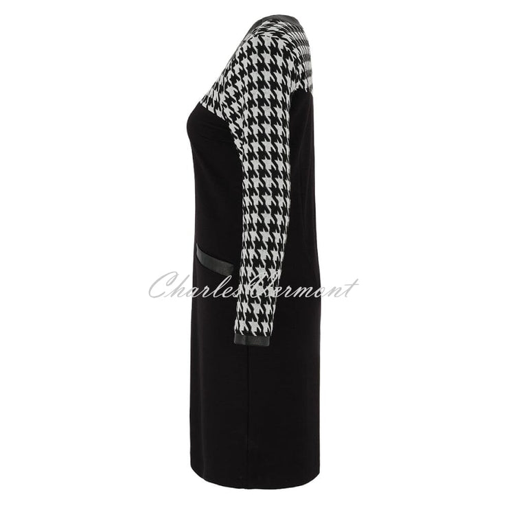 
Dolcezza 'Out On The Town' Houndstooth Dress - Style 75105
