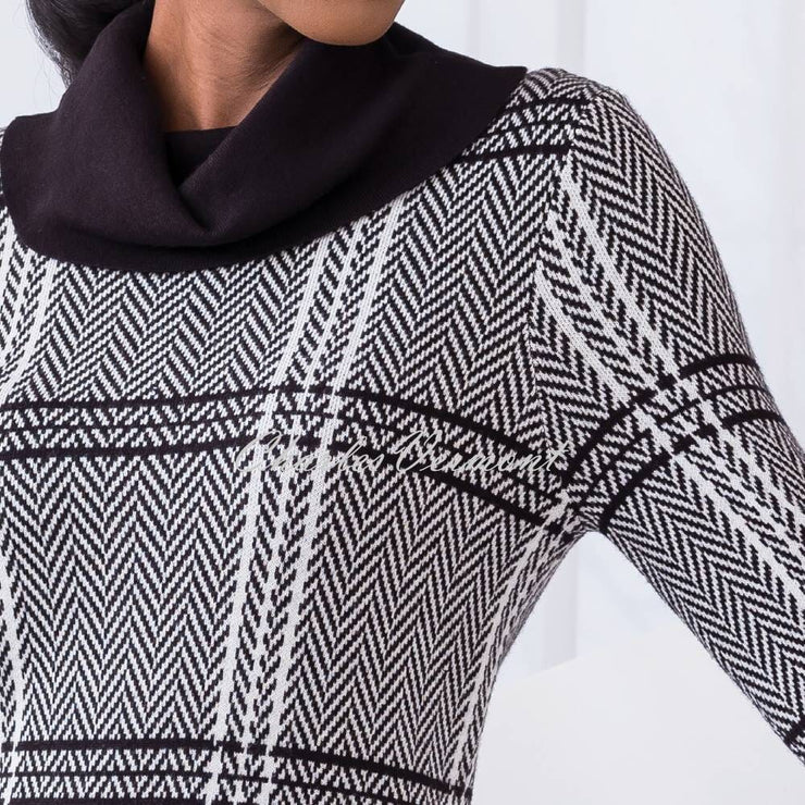 Alison Sheri Chevron Print Knit Dress - Style A42319