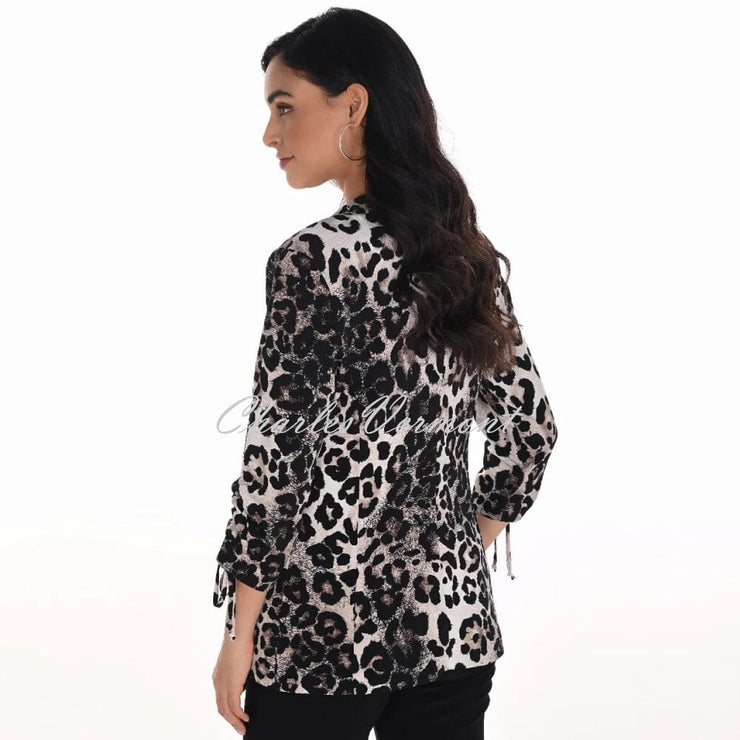 Frank Lyman Animal Print Blazer Jacket - Style 254218
