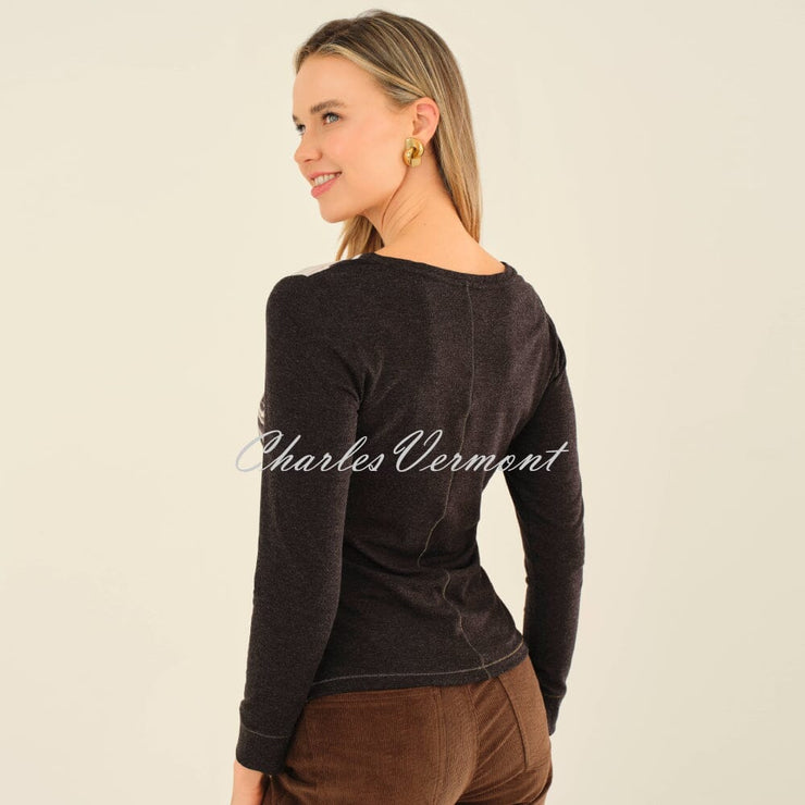 Dolcezza 'Unbalanced' Round Neck Top - Style 75681