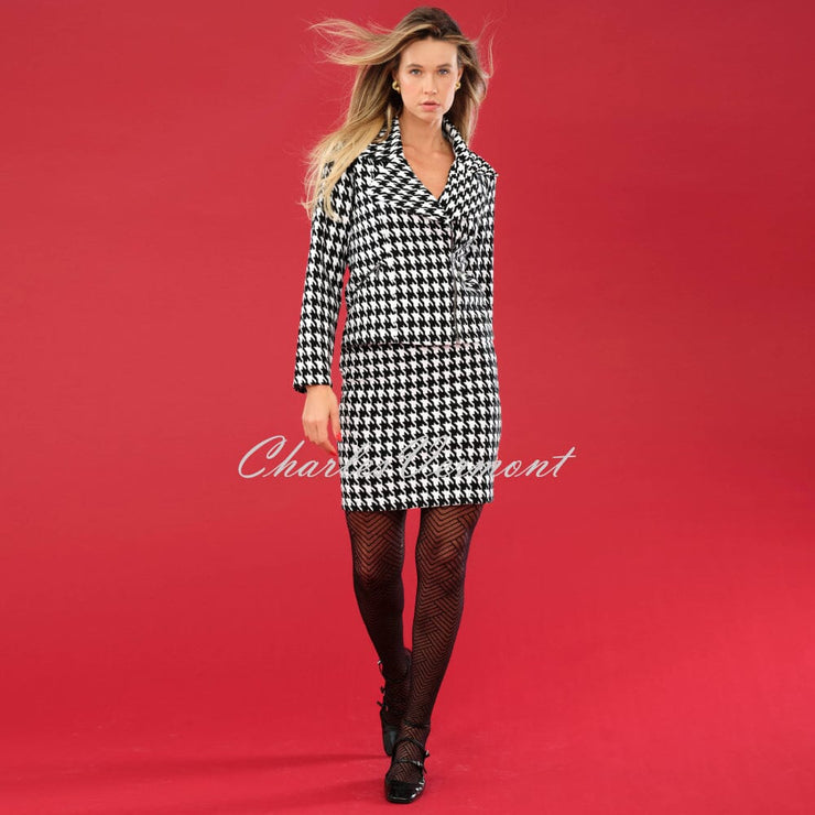 Dolcezza 'Out On The Town' Houndstooth Skirt - Style 75104