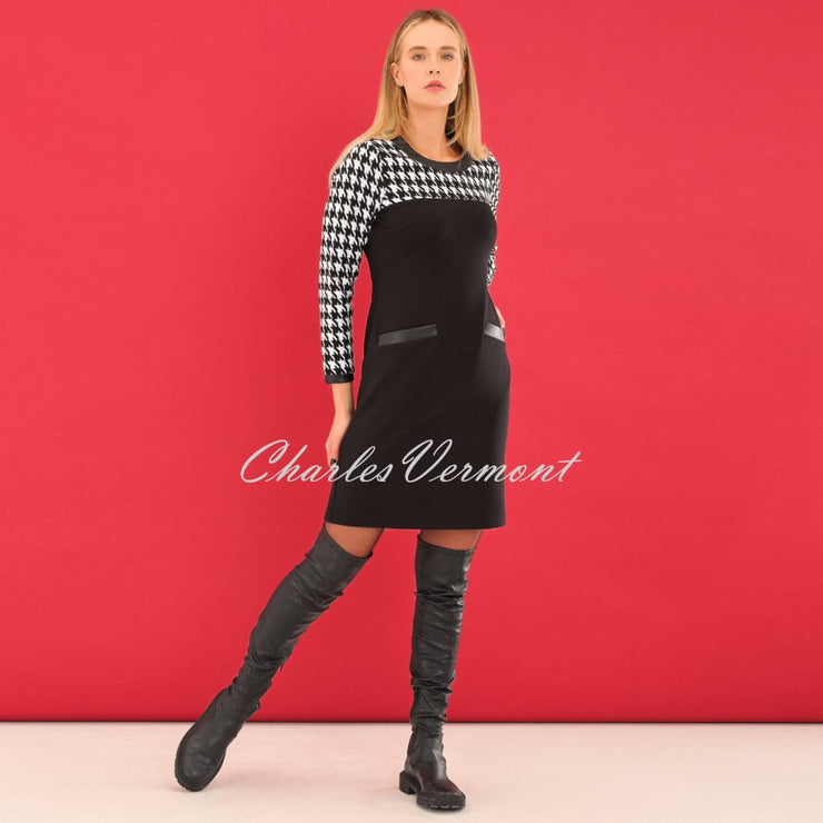
Dolcezza 'Out On The Town' Houndstooth Dress - Style 75105
