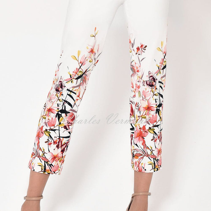 Robell Bella 09 - 7/8 Cropped Trouser - Style 51560-54870-10 (Off-White / Multi Floral)