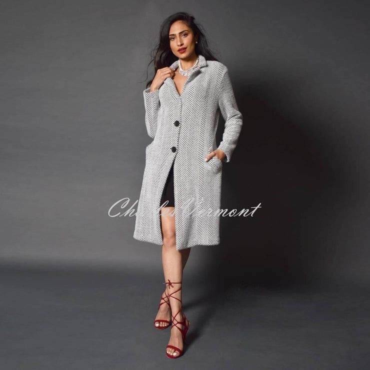 Frank Lyman Coat - Style 214252