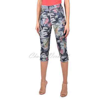 Frank Lyman Reversible Capri Jean – Style 211129U