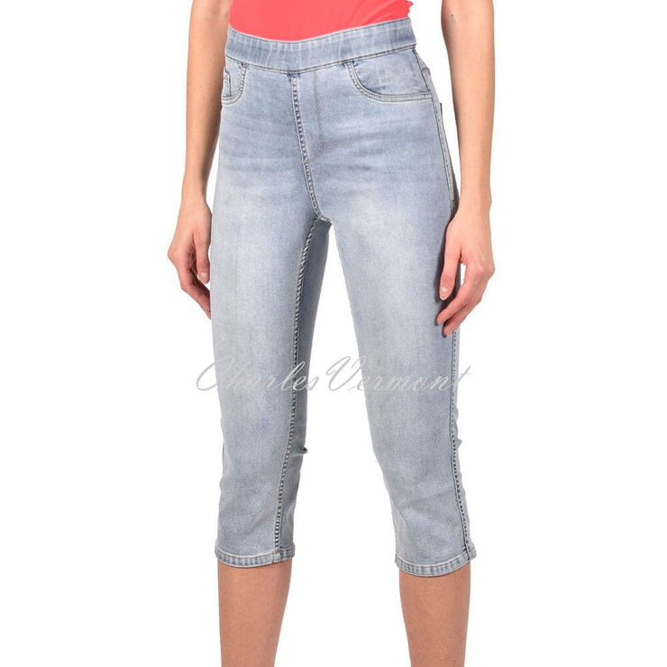 Frank Lyman Reversible Capri Jean – Style 211129U