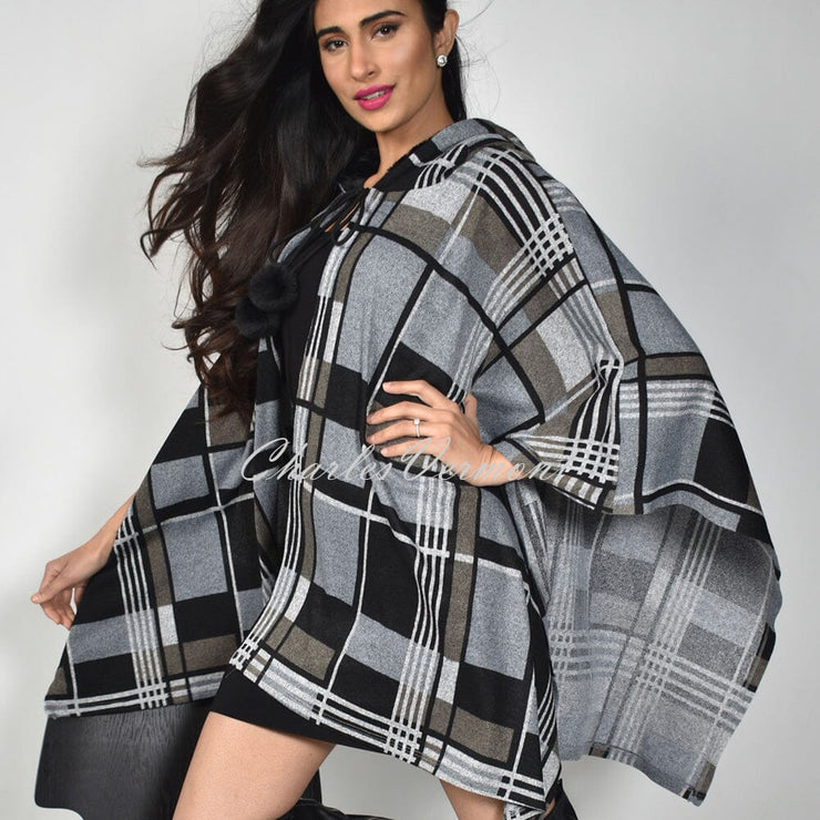 Frank Lyman Hooded Poncho – Style 213701