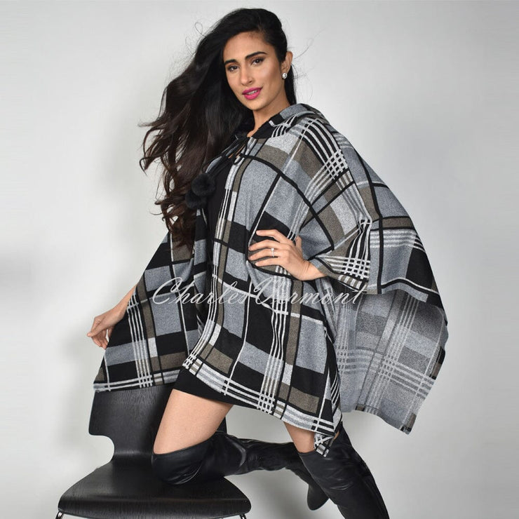 Frank Lyman Hooded Poncho – Style 213701