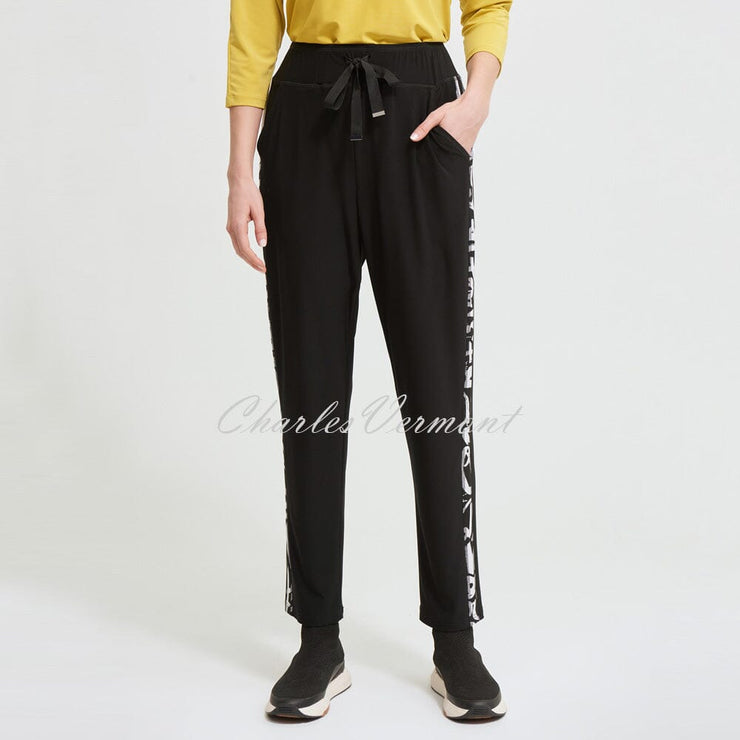 Joseph Ribkoff ‘Graffiti Stripe’ Trouser – Style 213627