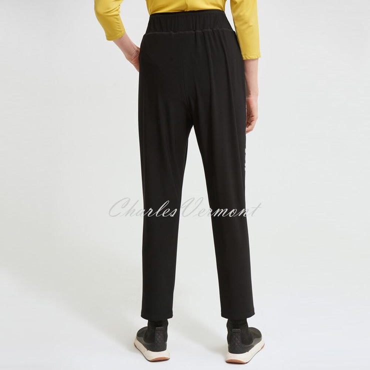 Joseph Ribkoff ‘Graffiti Stripe’ Trouser – Style 213627