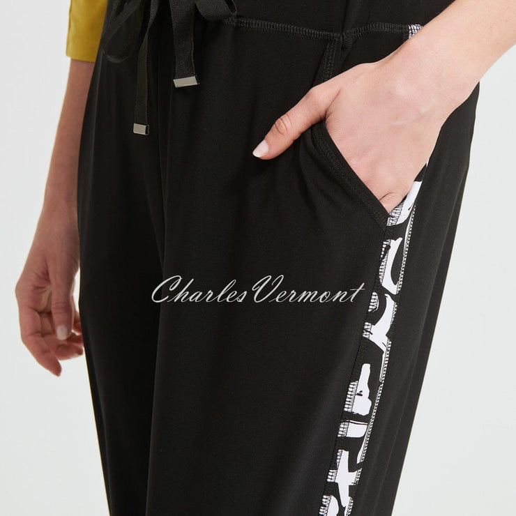 Joseph Ribkoff ‘Graffiti Stripe’ Trouser – Style 213627