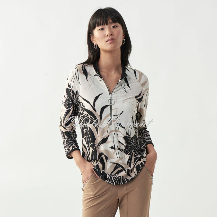 Joseph Ribkoff Palm Print Top – Style 221118