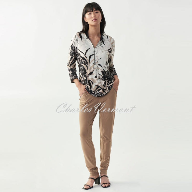 Joseph Ribkoff Palm Print Top – Style 221118