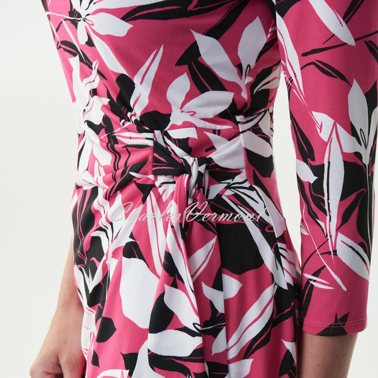 Joseph Ribkoff Floral Tunic – Style 221215