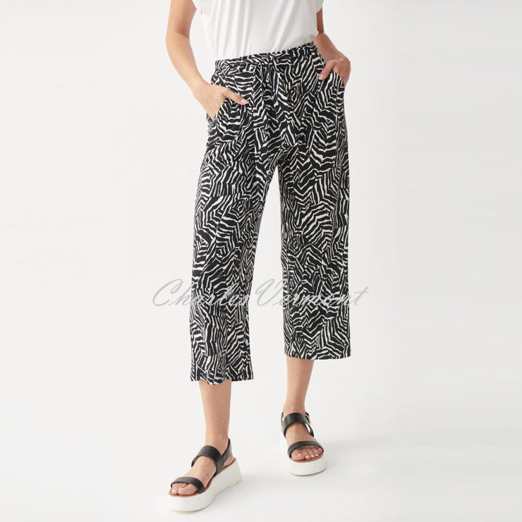 Joseph Ribkoff Abstract Print Culotte Trouser – Style 221314
