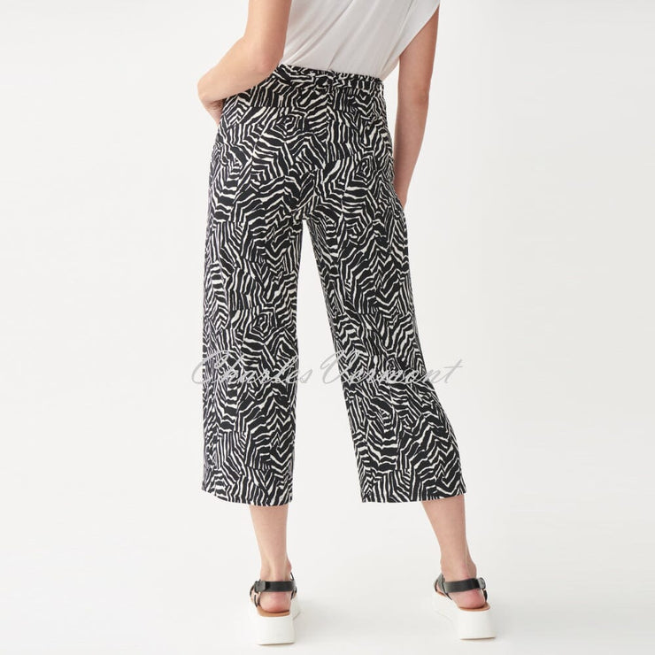 Joseph Ribkoff Abstract Print Culotte Trouser – Style 221314