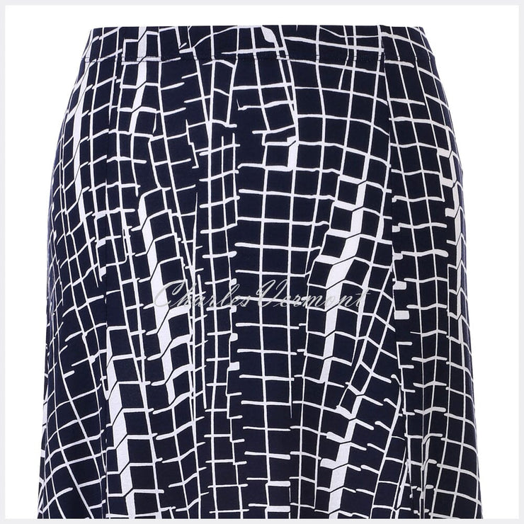 Marble Skirt – Style 5372-103 (Navy / White)