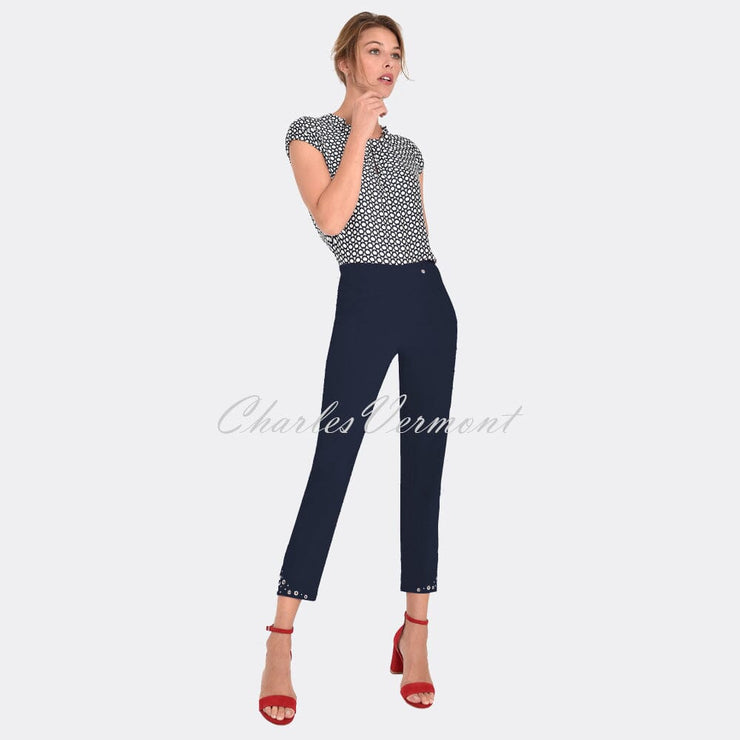Robell Bella 09 – 7/8 Cropped Trouser 51545-5499-69 (Navy)