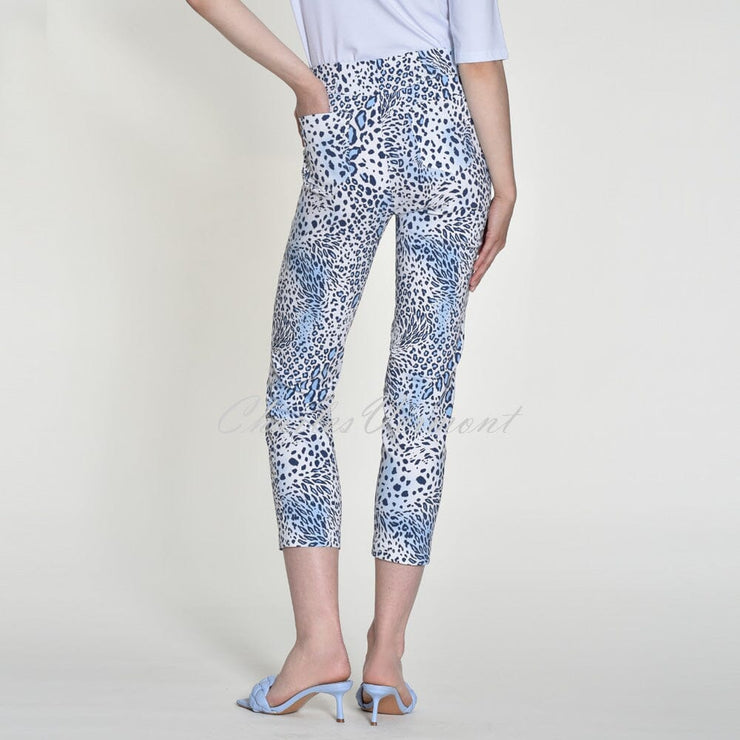Robell Bella 09 – 7/8 Cropped Trouser 51560-54101-62 (Blue Animal Print)